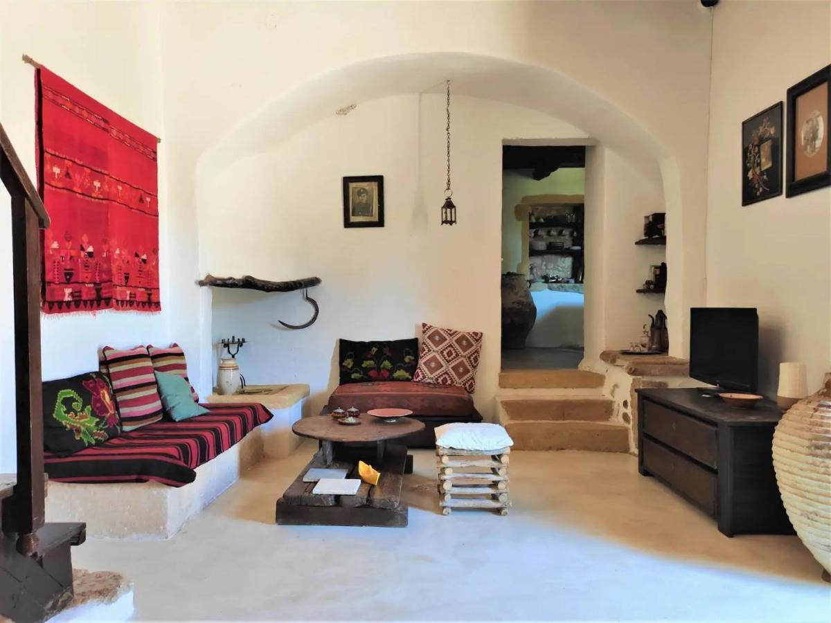 Bendeni Cottage Megala Chorafia Bagian luar foto