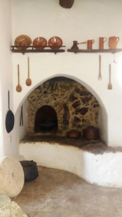 Bendeni Cottage Megala Chorafia Bagian luar foto