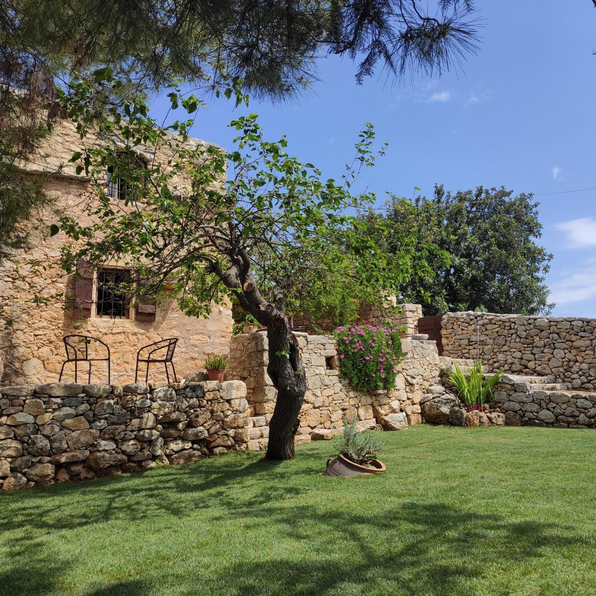 Bendeni Cottage Megala Chorafia Bagian luar foto
