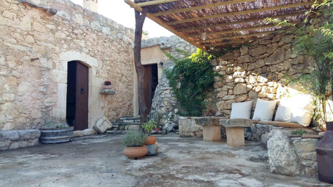 Bendeni Cottage Megala Chorafia Bagian luar foto