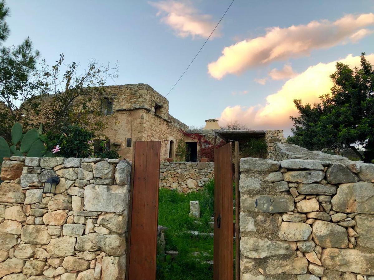 Bendeni Cottage Megala Chorafia Bagian luar foto