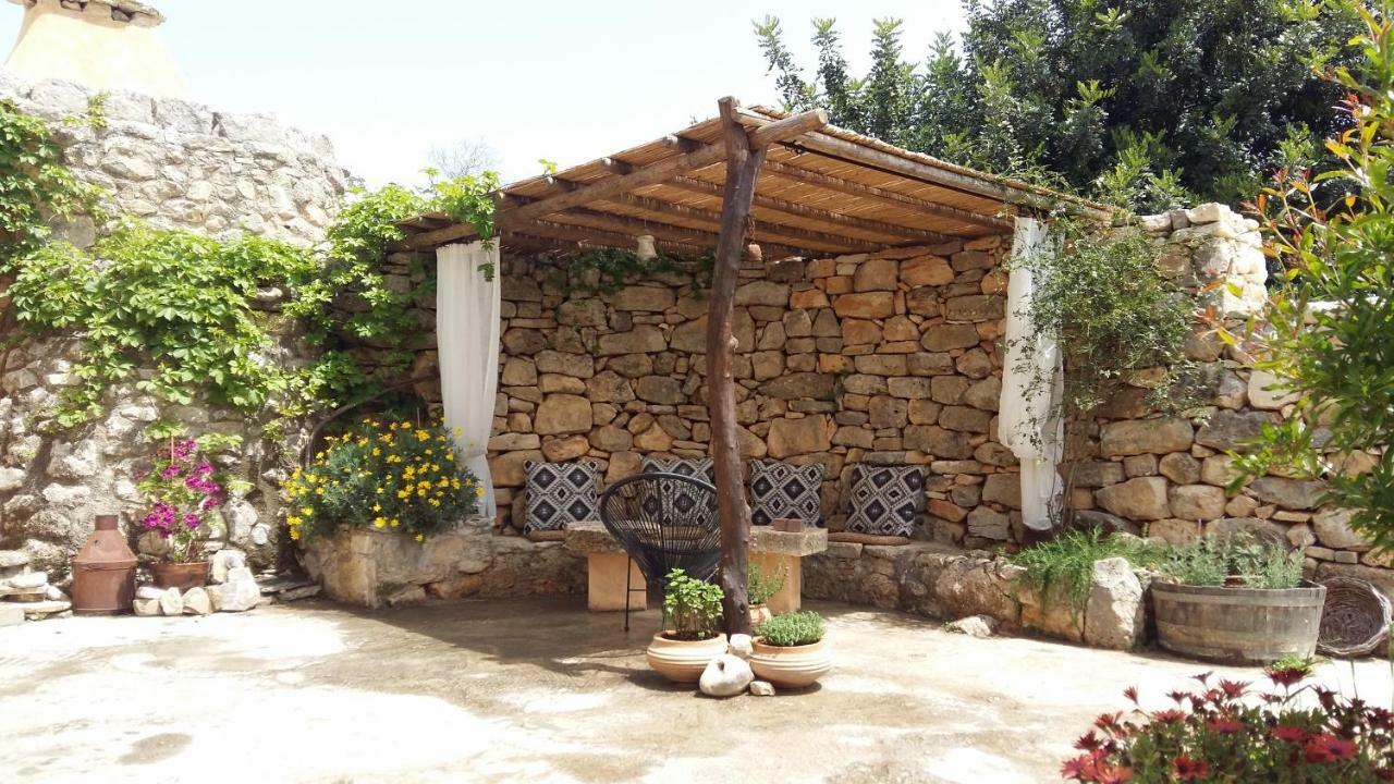 Bendeni Cottage Megala Chorafia Bagian luar foto
